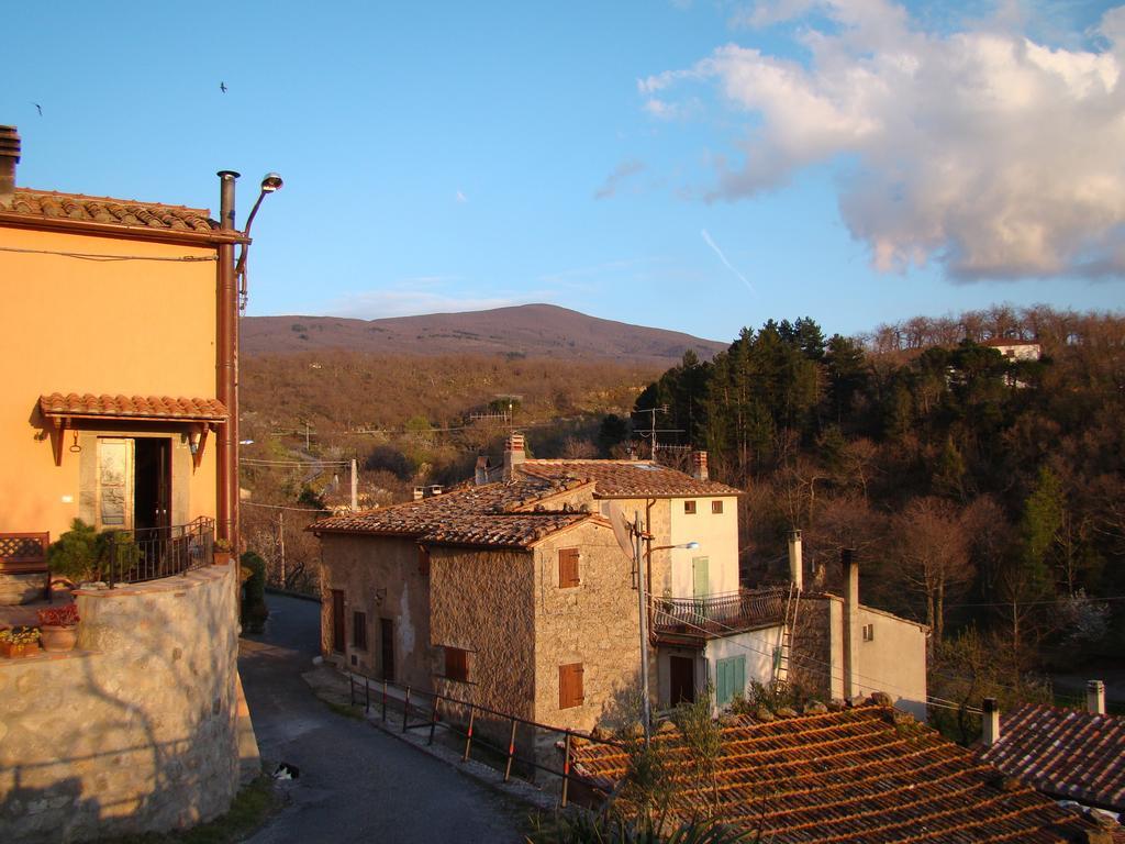 Borgo Tepolini Country House Bed & Breakfast Castel del Piano  Exterior photo